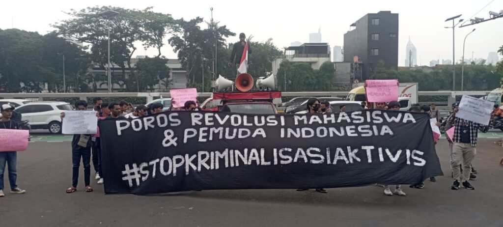 Aktivis PRMPI menggelar unjuk rasa
