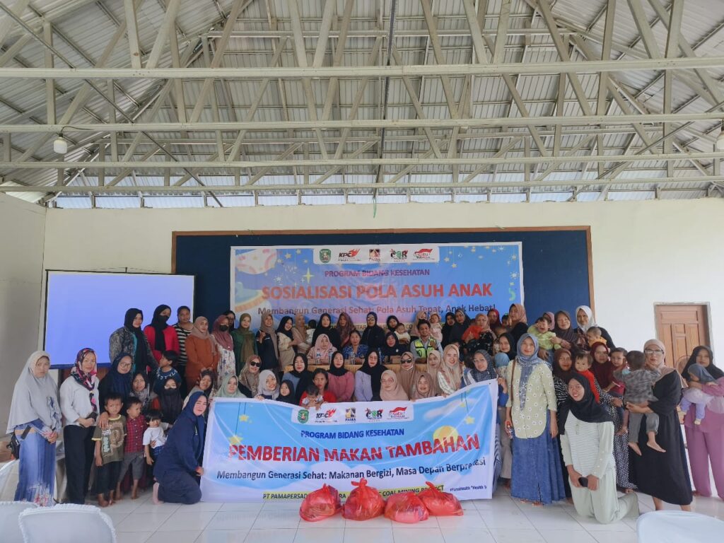 PT Pamapersada Nusantara berkolaborasi dengan PT KPC sosialisasi polah asuh dan memberikan bantuan 100 paket kepada ibu hamil dan ibu balita di area Bengalon Coal Project
