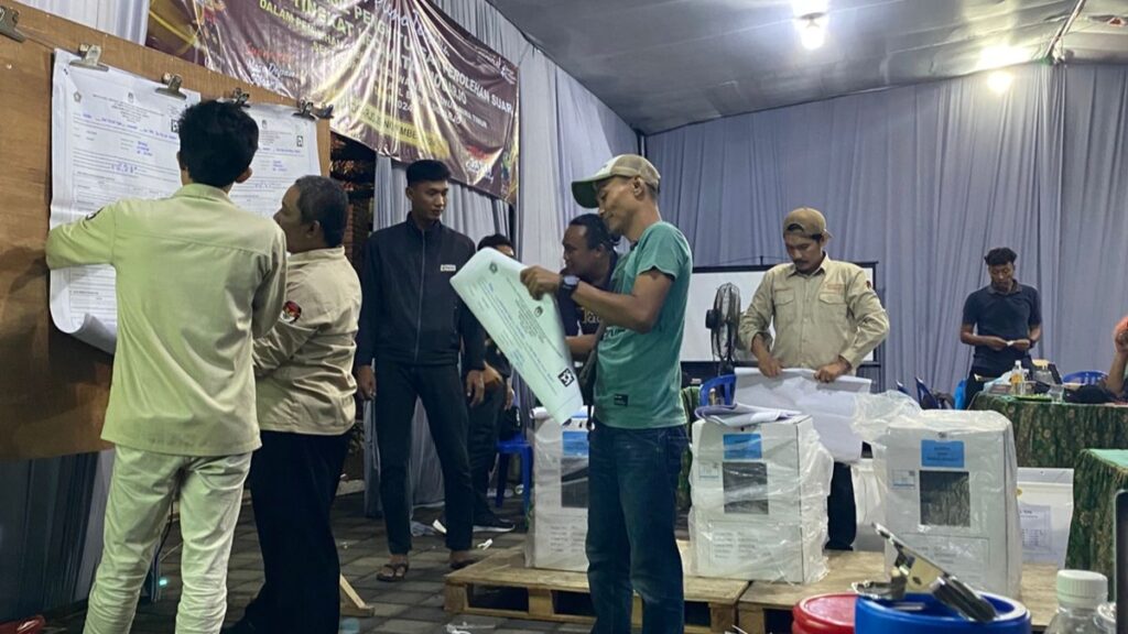 Tahapan pelaksanaan Pilkada 2024, PPK suluruh Sidoarjo mulai melakukan rekapitulasi penghitungan suara (Tungsura) mulai Jumat (29/11/2024)(Foto:Dian_ Etara.id).
