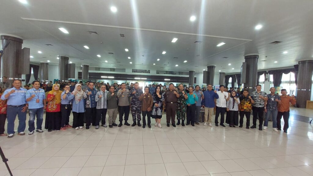 Dinas Tenaga Kerja dan Transmigrasi (Disnakertrans) Kutai Timur menggelar Job Fair di Gedung Serba Guna Kantor Bupati Kutim, Jum'at (9/5/2025)