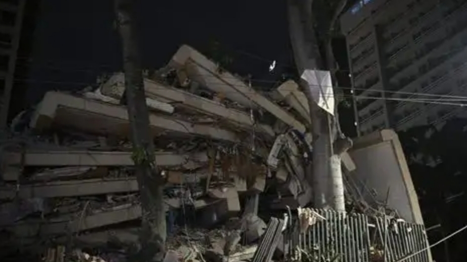 Venezuela Diguncang 300 Gempa Susulan