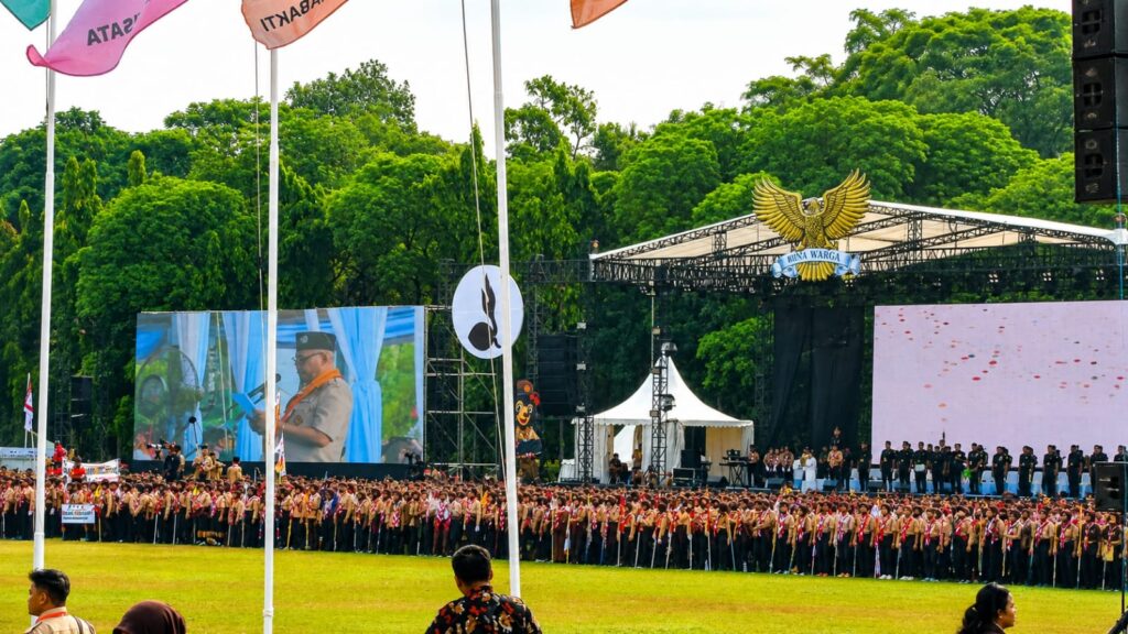 Ribuan Pramuka Penggalang mengikuti pembukaan Jamnas XII 2026 di Buperta Cibubur, Jakarta Timur, Jumat (14/8/2026). Kegiatan ini mengusung semangat kemandirian, pendidikan karakter, dan swasembada pangan.
